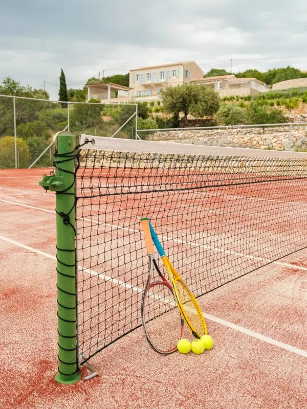 Tennis/Padel Courts 